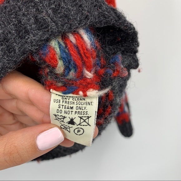 VINTAGE EDDIE BOWER RED WINTER THICK KNIT FAIR ISLE CHRISTMAS CHUNKY SWEATER - Picture 4 of 7